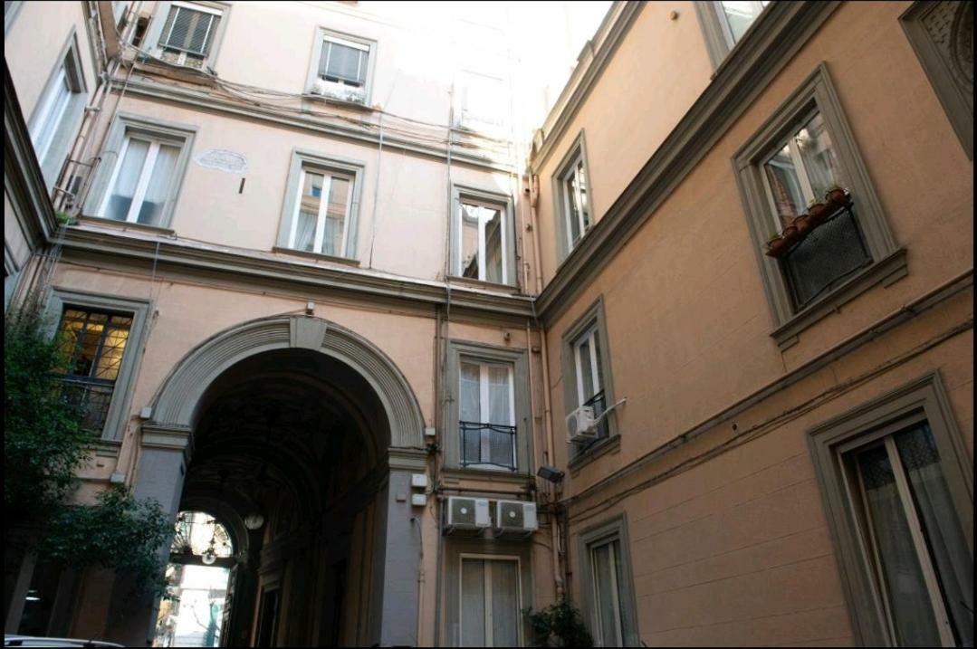Borgo Santa Lucia Apartment Naples Exterior photo
